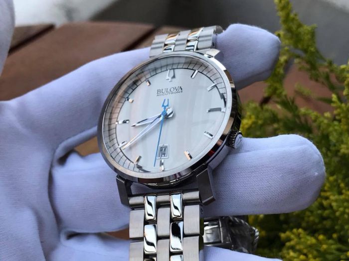 Bulova 96B216 Nam Lịch Ngày 41mm 